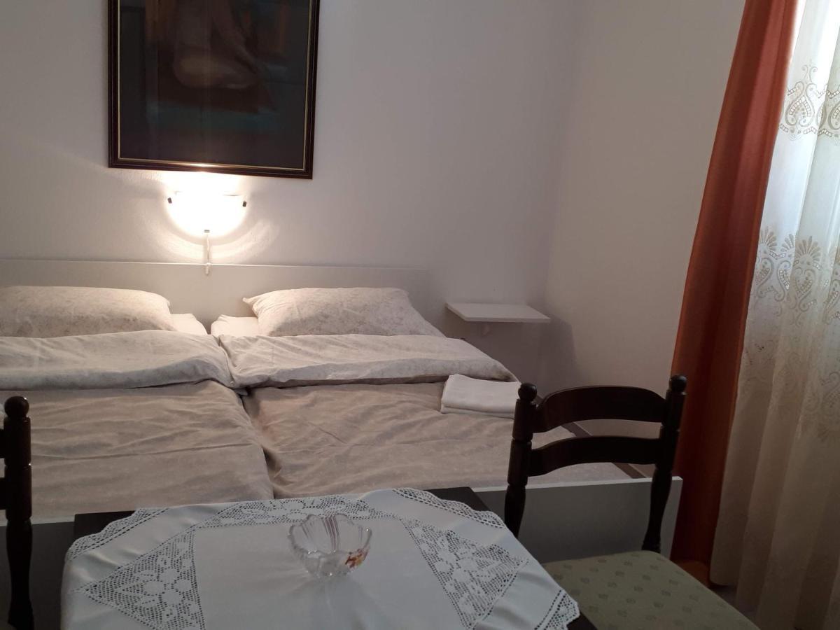 Apartments Rovis Tar-Vabriga Eksteriør bilde